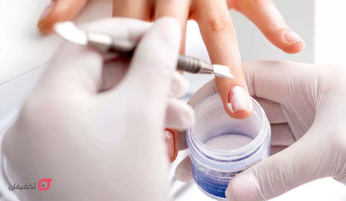عوارض کاشت ناخن در طب سنتی
