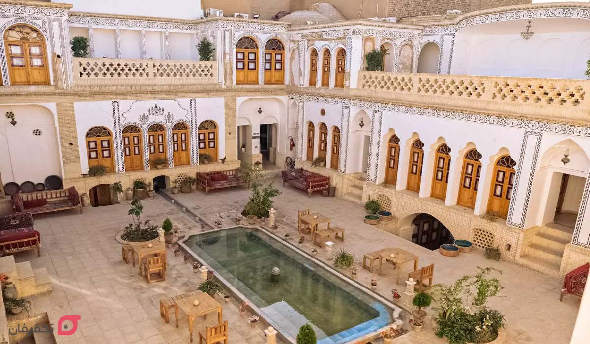 بوتیک هتل سرای صباغیان کاشان