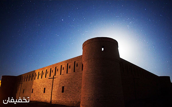 کاروانسرای شاه عباسی در کویر مرنجاب