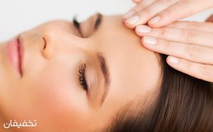 فواید ماساژ صورت | ۱۰ معجزه ماساژ با گواشا، یخ و روغن زیتون