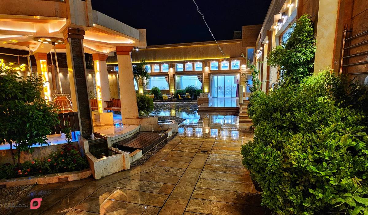 رستوارن ملل کاشان