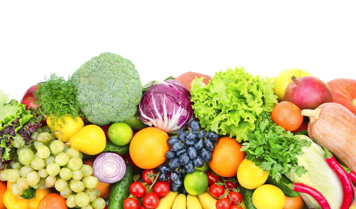 میوه ها و سبزیجات مملو از فیبرهای غذایی و ویتامین های مورد نیاز بدن هستند.