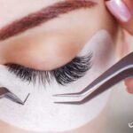 تفاوت مژه کلاسیک و والیوم؛ 7 فرق در کاشت، ماندگاری و قیمت 26 کاشت مژه