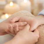 فواید ماساژ دست برای قلب، رفع خستگی و جوانسازی + آموزش کامل 25 دست عکس اصلی