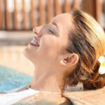 6 نکته برای محافظت از مو در استخر 24 محافظت از مو در استخر