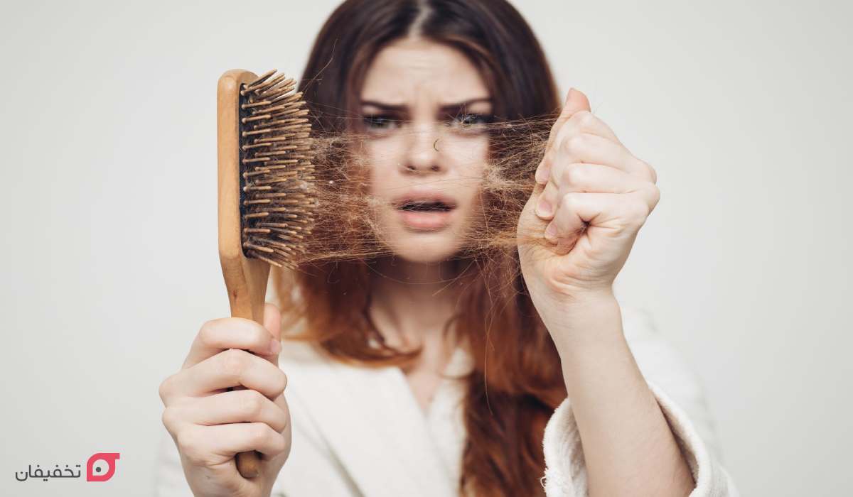 علت ناگهانی ریزش مو در زنان