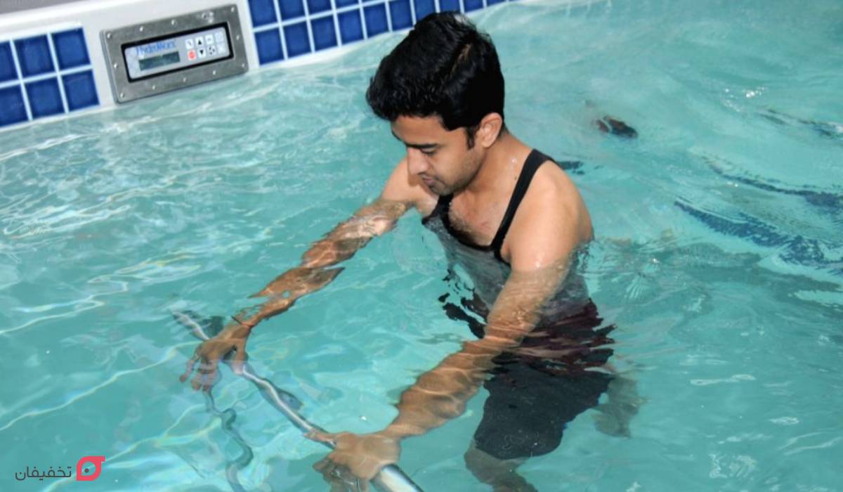 آب درمانی چیست؛ حرکات آب درمانی در استخر برای دیسک کمر 11 حرکات آب درمانی