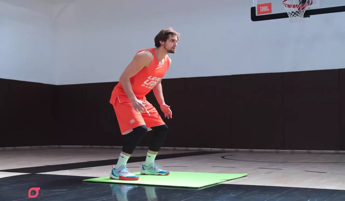 اسکات پرشی چیست | حرکات اسکوات پرشی بدون وزنه و با هالتر 3 حرکت اسکات پرشی