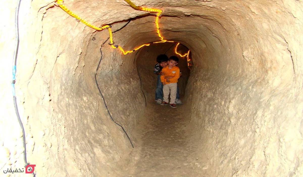 جاهای دیدنی کاشان | 15 مکان تفریحی در بهار و زمستان با عکس 9 غارنیاسر