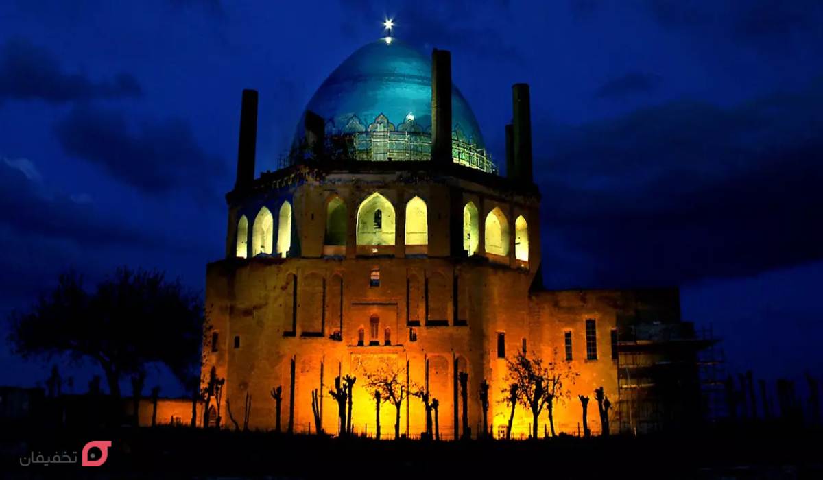 جاهای دیدنی زنجان در شب