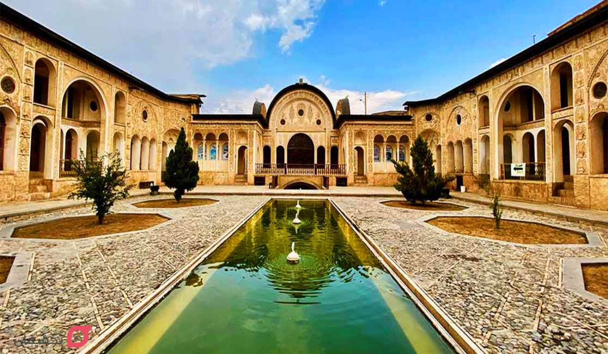 خانه طباطبایی ها