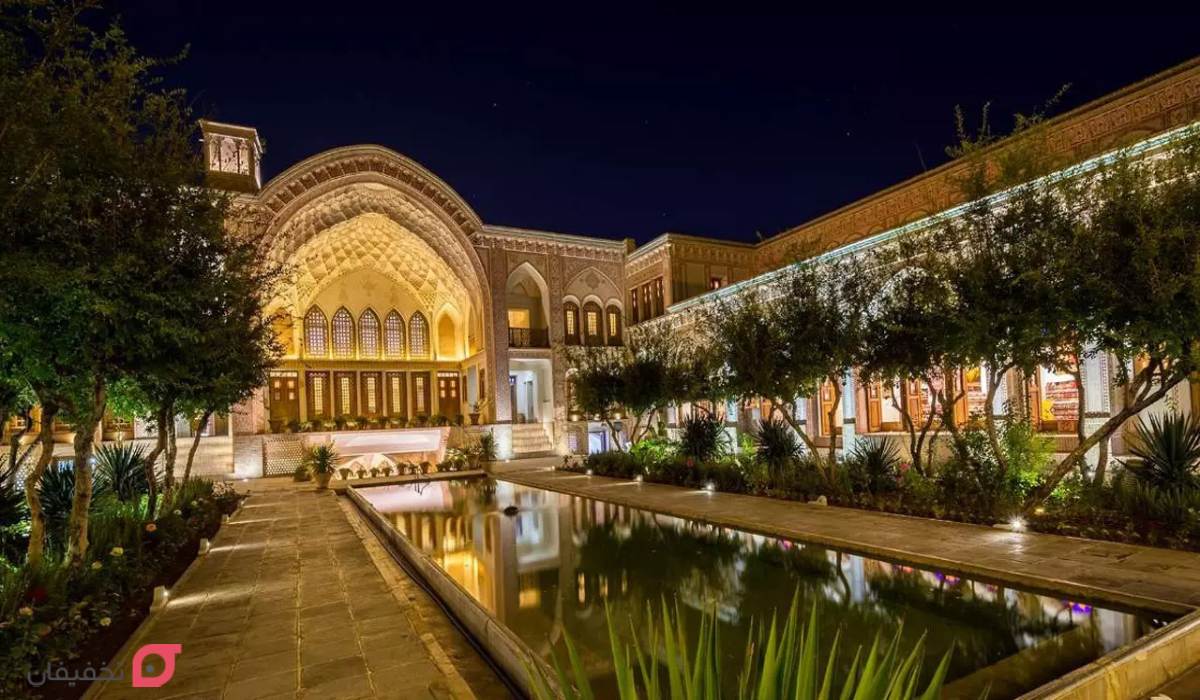 خانه عادل
