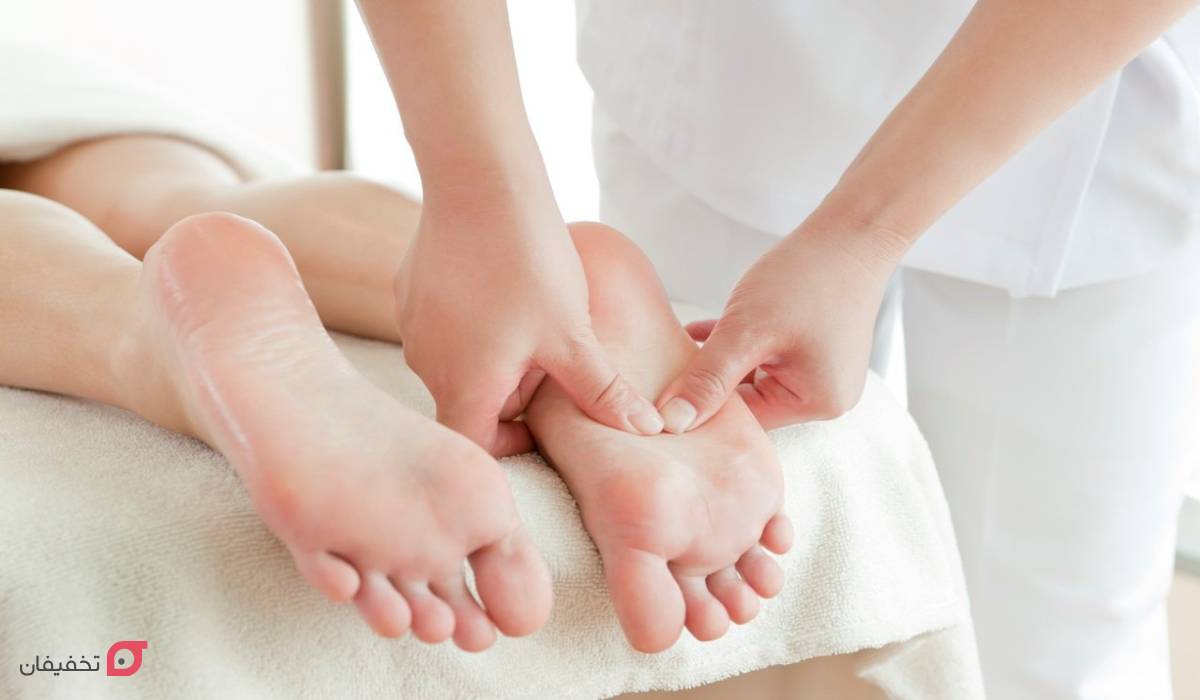 آموزش ماساژ پا برای رفع خستگی