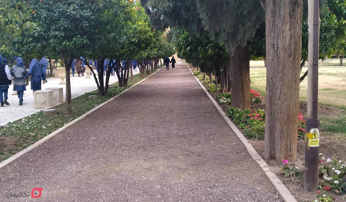 باغ جهان نما شیراز | تاریخچه | آدرس | ساعت کاری | قیمت بلیط 3 باغ جهان نما عکسها