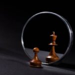 اختلال شخصیت خودشیفته چیست | خصوصیات + نحوه برخورد | درمان 25 اختلال شخصیت خودشیفته