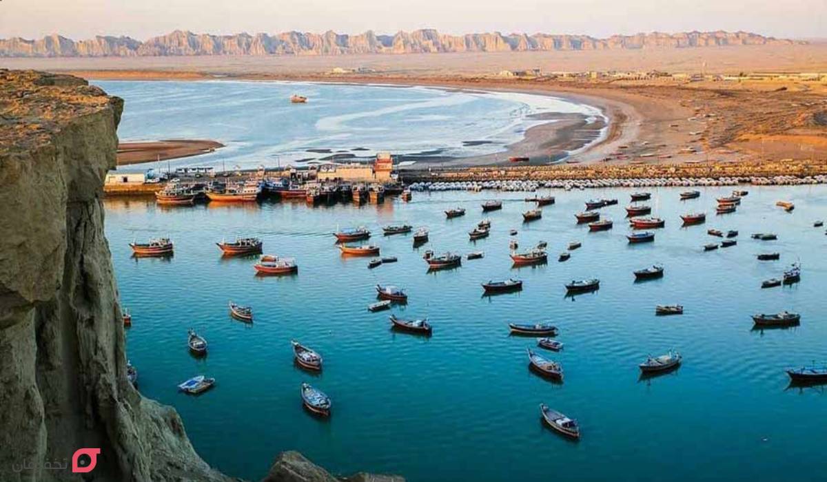 ساحل صخرهای دریابزرگ چابهار