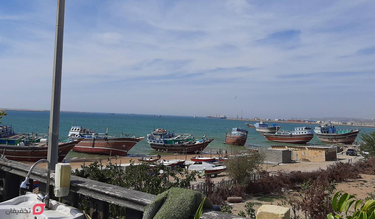 تفریحات ساحل صخره ای چابهار