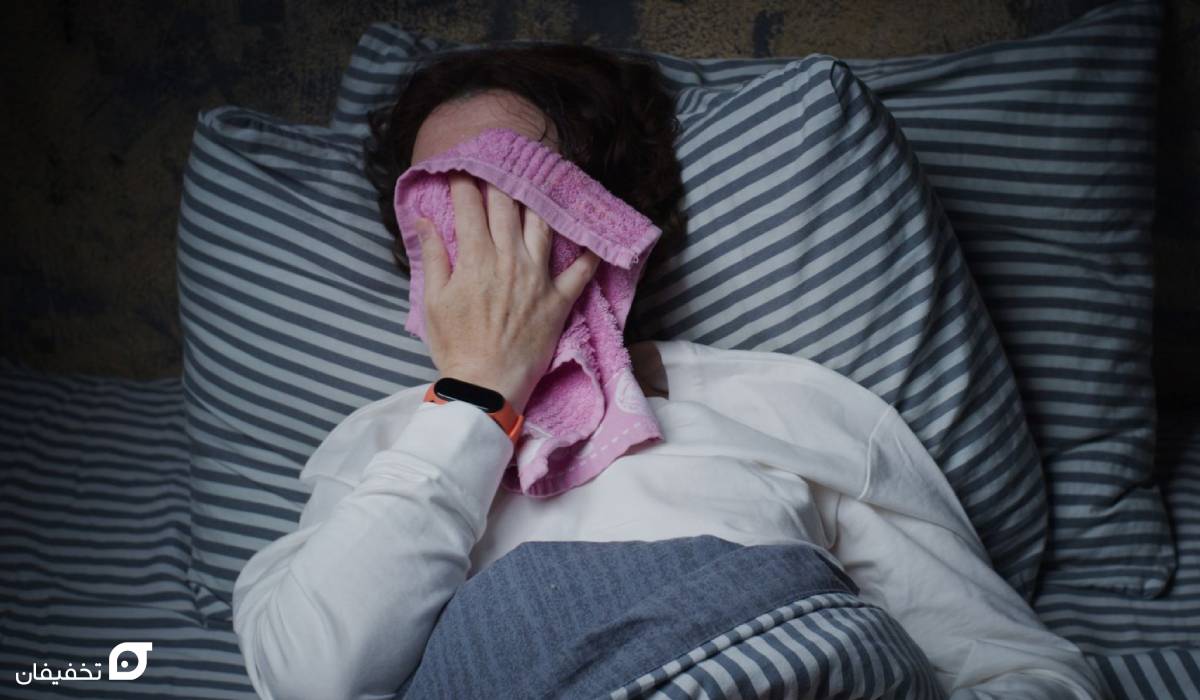 علت عرق شبانه چیست | 4 درمان خانگی تعریق سر و گردن در خواب 7 علت عرق شبانه در خواب