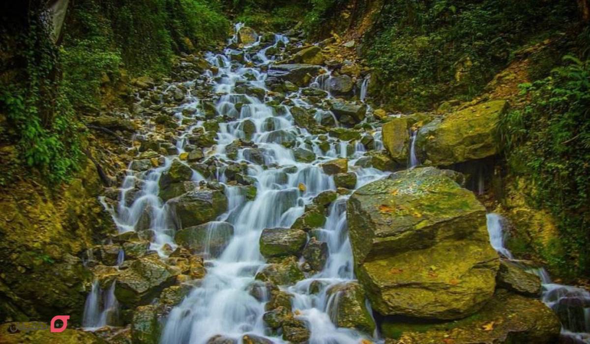 آبشار آب پری