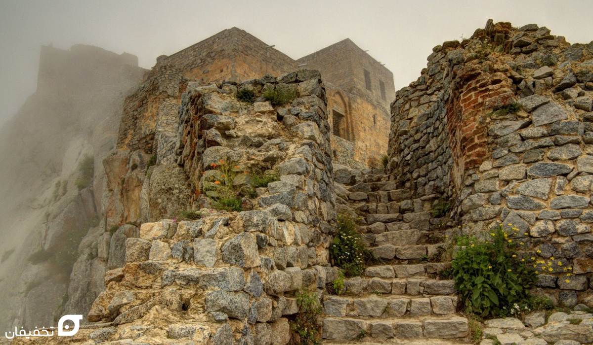 قلعه های ایران | لیست 10 قلعه تاریخی، باستانی و معروف + عکس 5 قلعه الموت