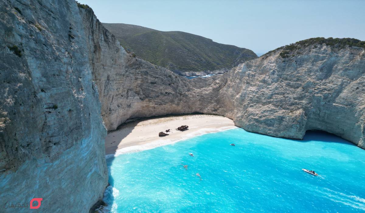 ساحل ناواجیو (Navagio Beach – Shipwreck)