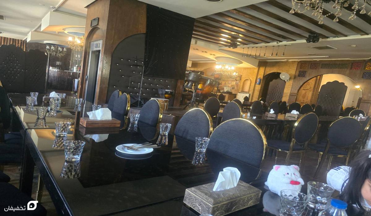 32 رستوران برتر تهران با موسیقی زنده در غرب و شرق 9 بهترین رستوران های تهران با موسیقی زنده