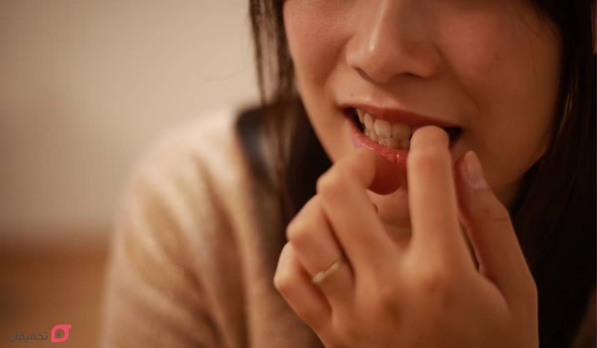 پوسته شدن کنار ناخن