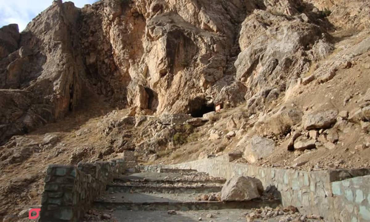 جاهای دیدنی چالوس | 12 جاذبه تفریحی چالوس و جاده های اطراف 8 غار تاریخی یخ مراد