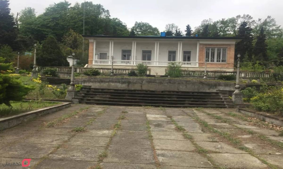 جاهای دیدنی چالوس | 12 جاذبه تفریحی چالوس و جاده های اطراف 7 کاخ چایخوران