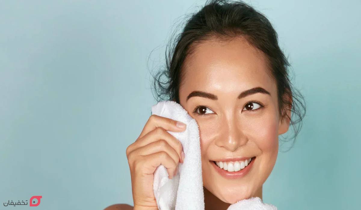 تا چند ساعت بعد از فیشیال میتوان صورت را شست و حمام رفت؟ 2 تا چند ساعت بعد از فیشیال میتوان صورت را شست؟