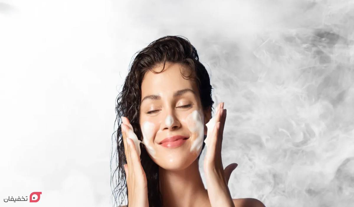 تاثیر آلودگی هوا بر پوست + 10 راهکار مراقبت از پوست و مو 7 مراقبت از پوست در آلودگی هوا