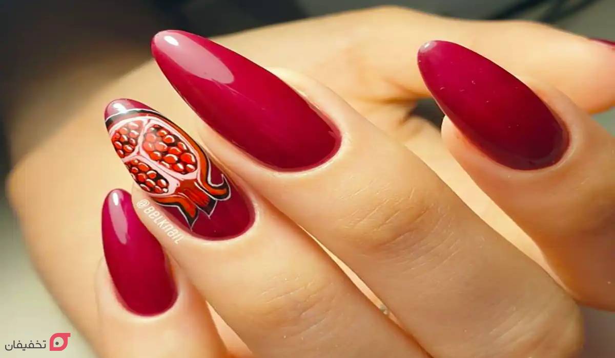طرح ناخن یلدایی | 23 مدل ساده و شیک دخترانه ترند 1404 19 طرح ناخن یلدایی ترند
