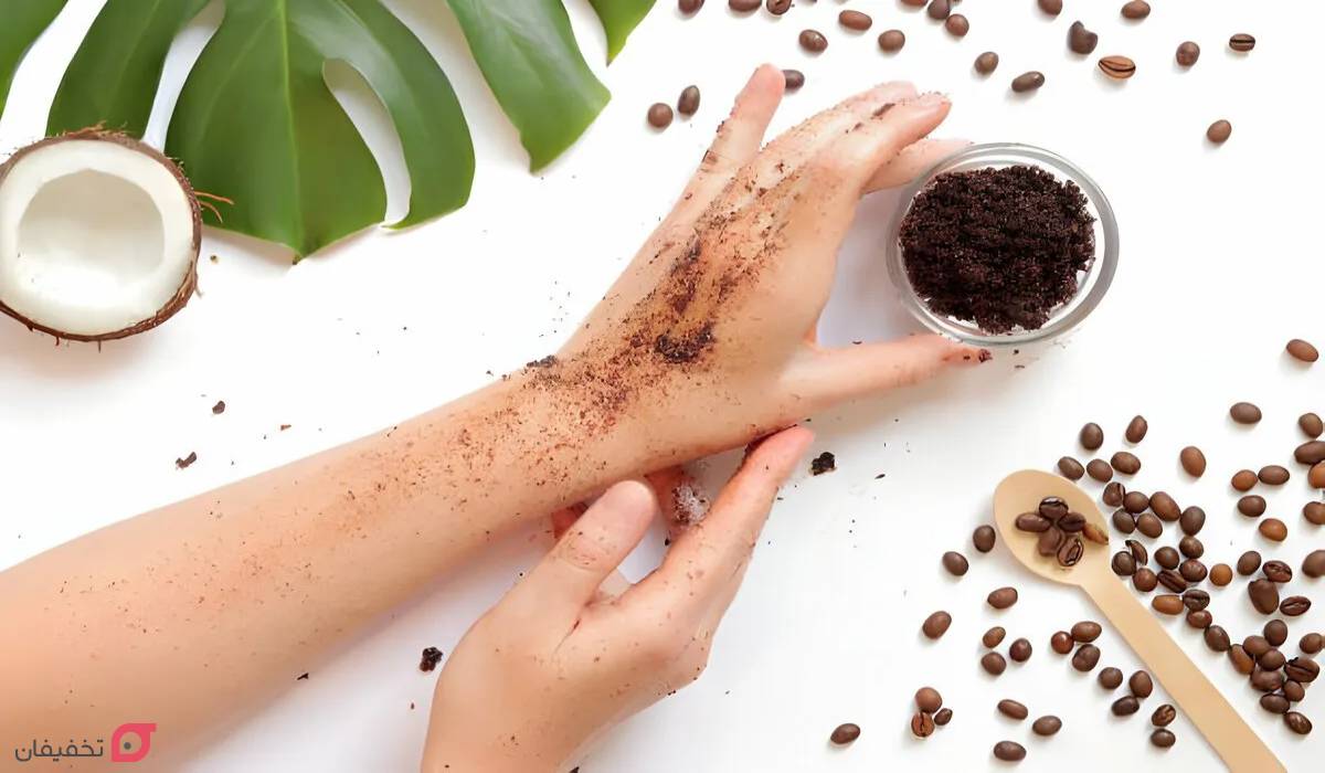 بهترین اسکراب صورت برای پوست خشک | 6 مارک + 5 اسکراب خانگی 12 بهترین اسکراب صورت برای پوست خشک خانگی