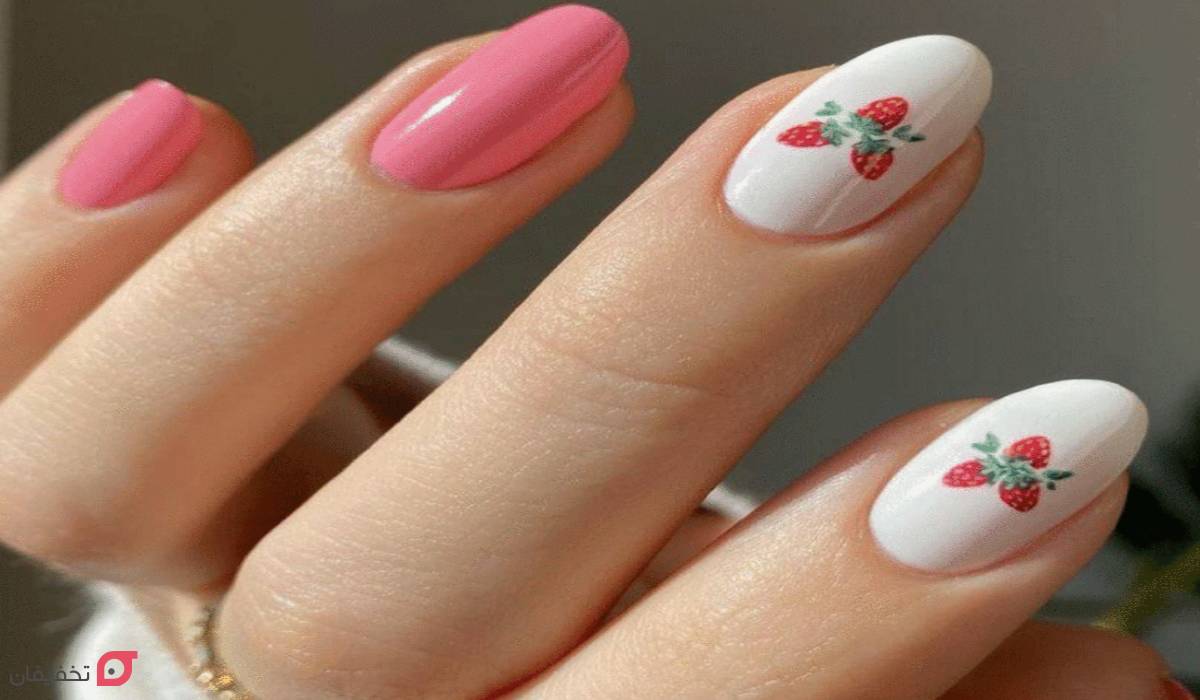 طرح ناخن یلدایی | 23 مدل ساده و شیک دخترانه ترند 1404 11 مدل ناخن شب یلدا دخترانه