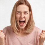 کمبود کدام ویتامین باعث عصبانیت میشود؟ 21 کمبود کدام ویتامین باعث عصبانیت میشود