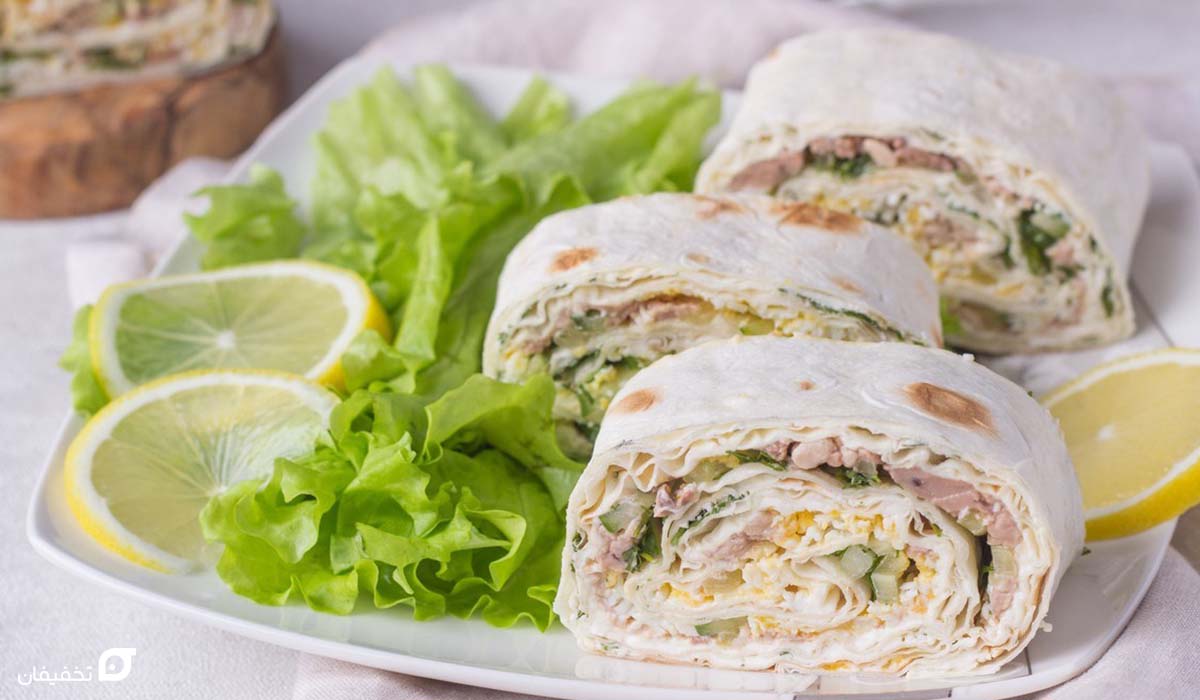 ساندویچ تن ماهی | 7 طرز تهیه ساده و خوشمزه در ۱۰ دقیقه 5 طرز تهیه ساندویچ تن ماهی با نان لواش