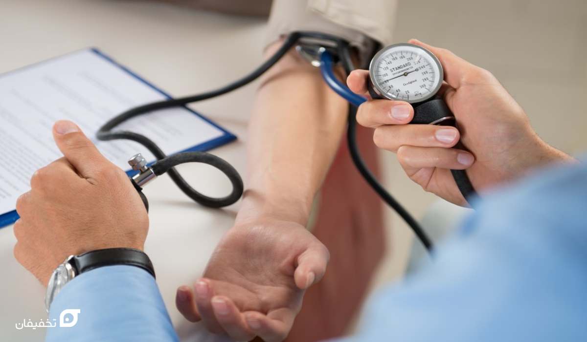 برای پایین آوردن فشار خون چه بخوریم؟ | 22 روش فوری در منزل 5 برای پایین آوردن فشار خون چه بخوریم؟