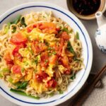 غذا با نودل و مواد دم دست | اقتصادی و فوری در ۱۵ دقیقه 27 غذا با نودل